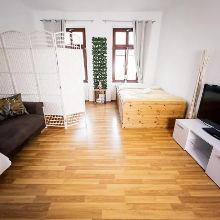 Apartment ° Charming 24/7 Serviced ° Leipzig